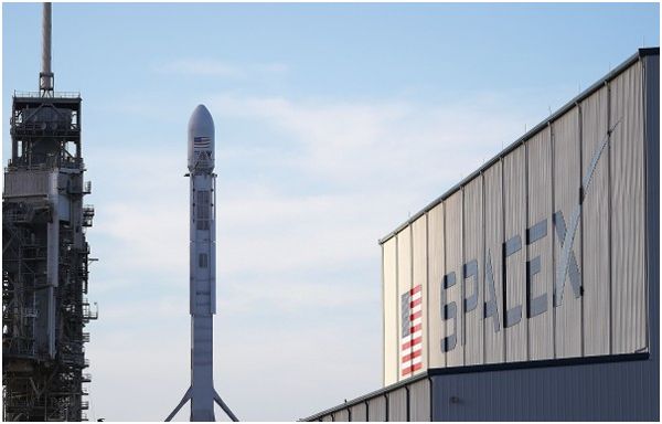 Spacex To Launch Super Computer In Space