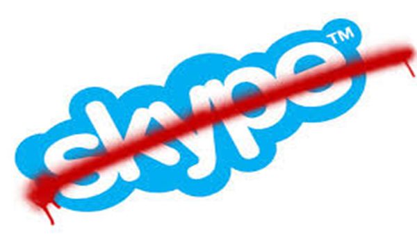 Uae: Voip Software Skype Under Hammer