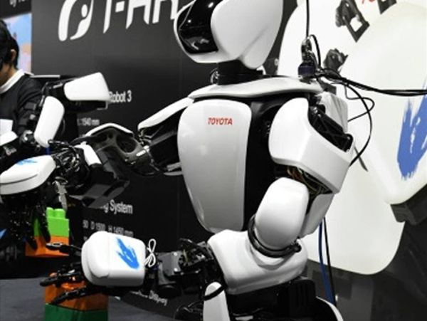 Toyota Showcases Humanoid